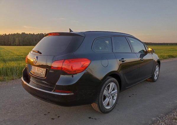 Opel Astra cena 33000 przebieg: 131000, rok produkcji 2015 z Bukowno małe 154